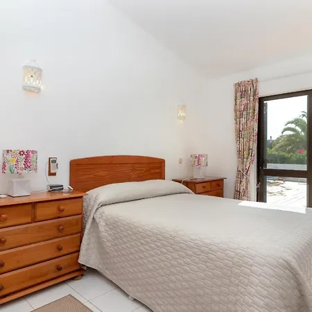 Casa Santa Barbara * Καρβοέιρο